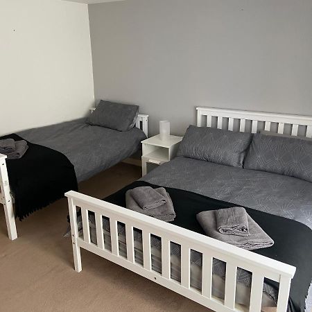 Cosy 3-Bedroom House, Stones Throw To Beach Weymouth Bagian luar foto