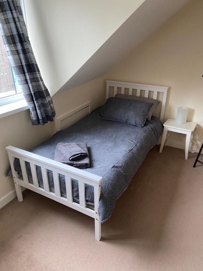 Cosy 3-Bedroom House, Stones Throw To Beach Weymouth Bagian luar foto