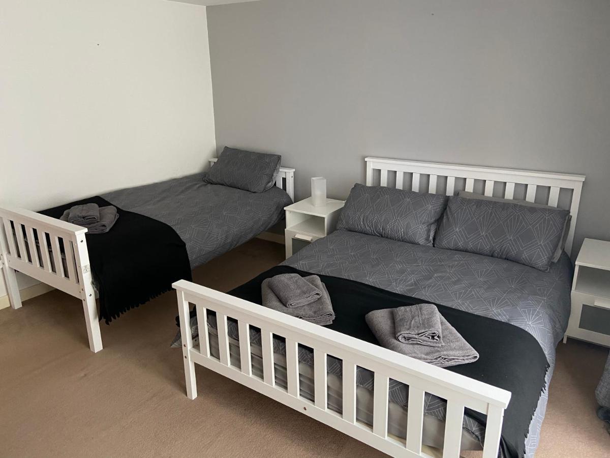 Cosy 3-Bedroom House, Stones Throw To Beach Weymouth Bagian luar foto